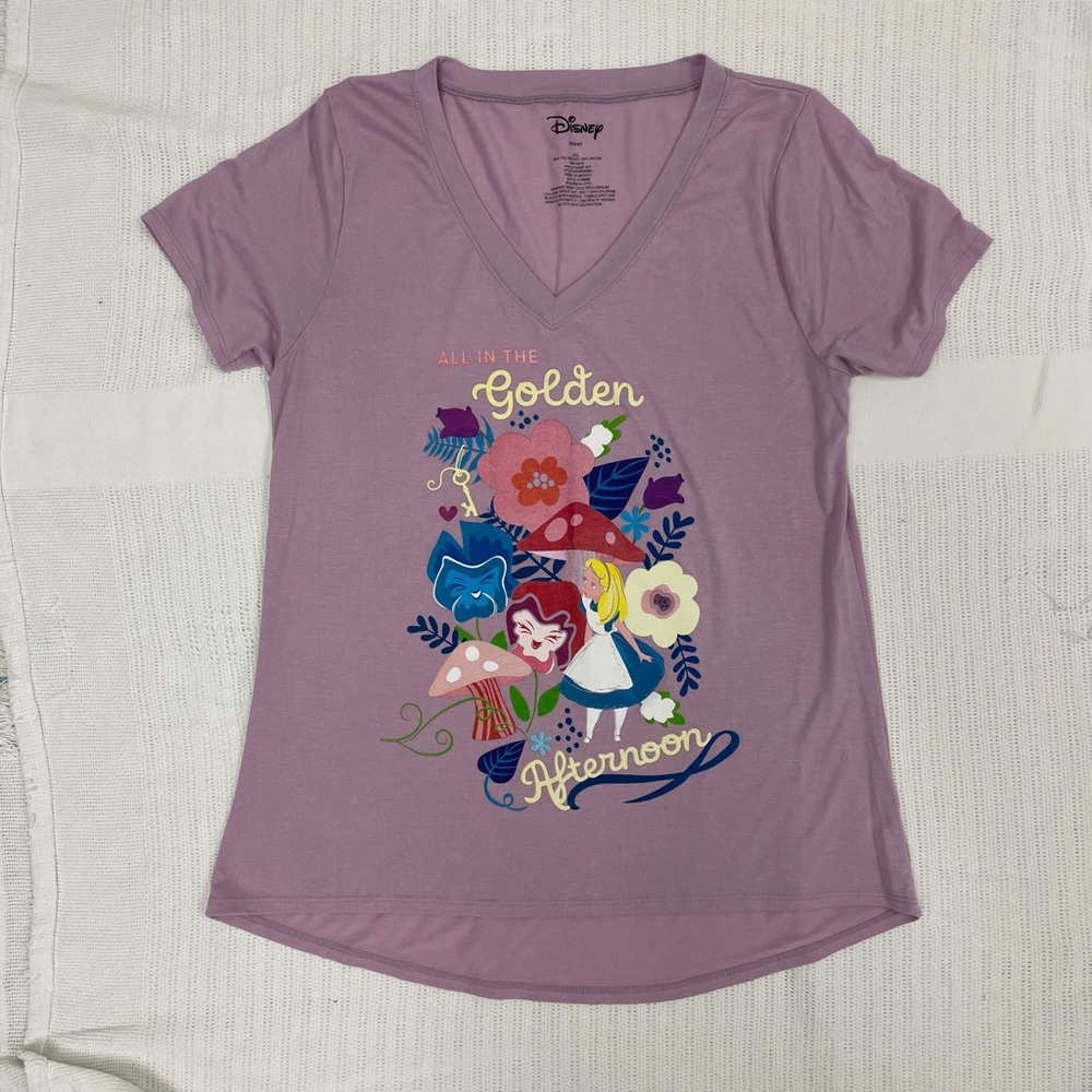 Disney Women's Lavender Graphic V-Neck Tee. Alice in Wonderland. Size XXL